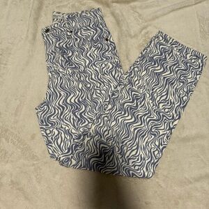 Abercrombie & Fitch Blue and White Swirl Print 90s straight jeans